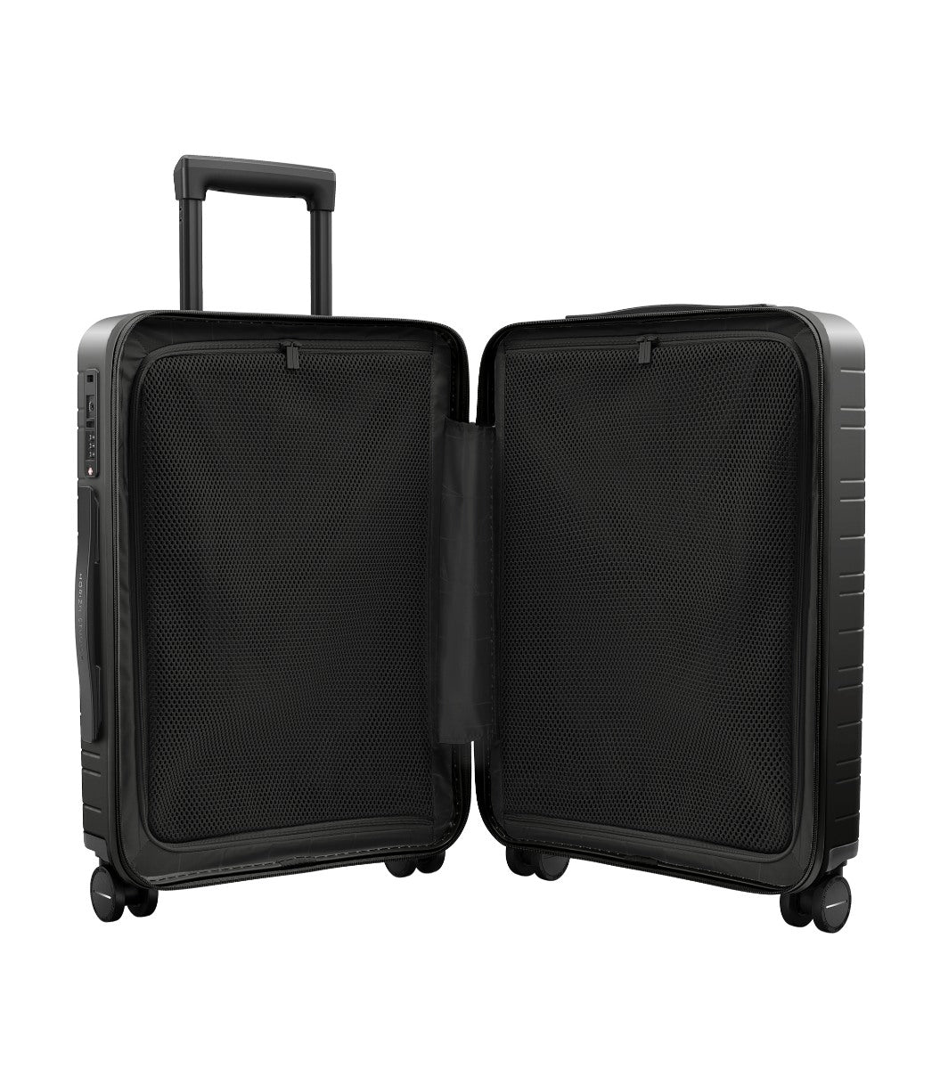 M5 Essential Glossy All Black Kabinekuffert