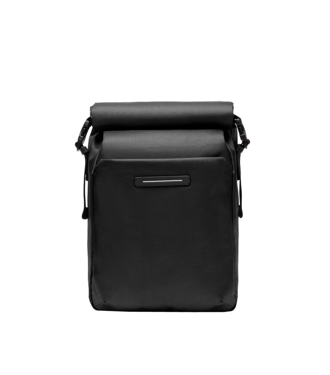 Shibuya Rolltop All Black Rygsæk